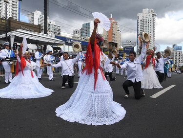 Desfiles patrios, termómetro que definirá el Carnaval 2023