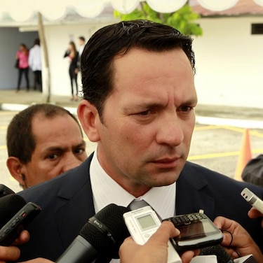 Ferrufino, dispuesto a un debate con candidatos de la oposición