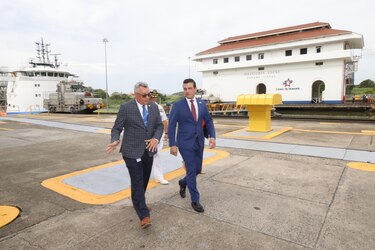 ‘Trabajaré para asegurar que los buques de Estados Unidos pasen primero y gratis por el Canal’, embajador Kevin Cabrera