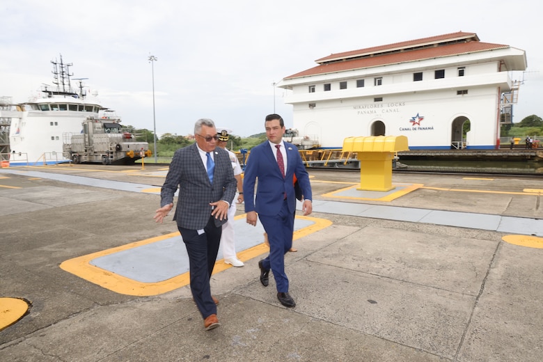 ‘Trabajaré para asegurar que los buques de Estados Unidos pasen primero y gratis por el Canal’, embajador Kevin Cabrera