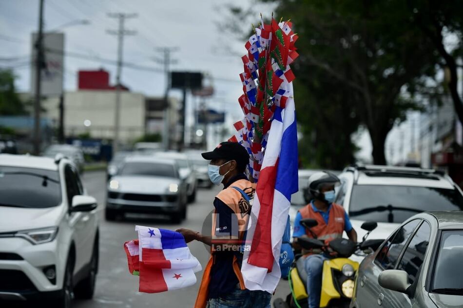 El precio de la bandera nacional
