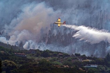 En plena ola de calor en España siguen sin controlarse los incendios forestales
