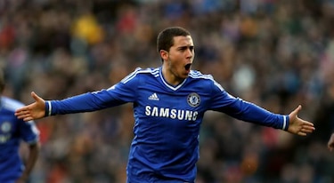 Hazard y Torres lanzan al Chelsea al liderato de la Premier