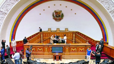 Parlamento venezolano impulsa ‘ley anticadenas’