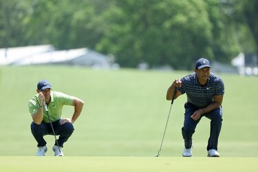 Mcllroy toma liderato del Campeonato de la PGA, Scheffler y Rahm tropiezan y Tiger sufre