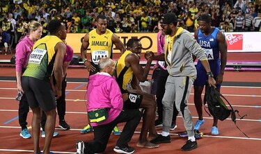 Amargo final: Usain Bolt se lesiona en su última carrera