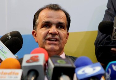 Zuluaga presenta pruebas contra caso espionaje y denuncia al testigo español