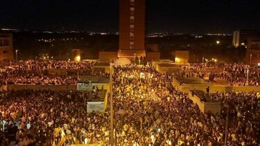 Cerca de 25 mil personas se reúnen en una macrofiesta en Madrid