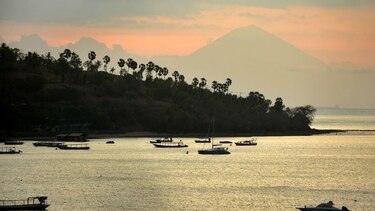 Isla de Indonesia se elevó 10 pulgadas debido a sismo