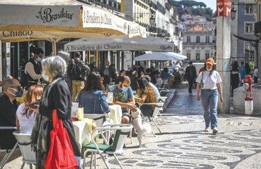 Portugal permite vuelos a Brasil y Reino