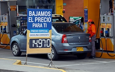 América, desde la dependencia a los combustibles a la alta carga fiscal por los subsidios
