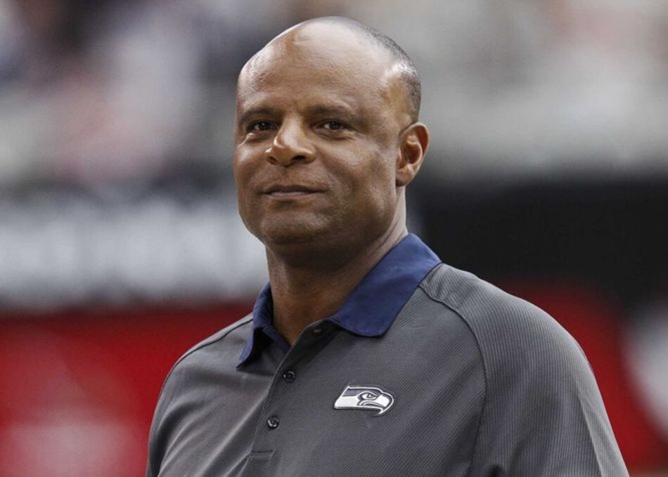 Warren Moon es demandado por acoso sexual