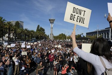 Miles de empleados de Google se manifiestan en el mundo contra el acoso sexual