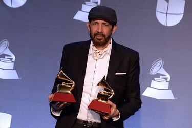 El Grammy Latino, entre música y gestos de protestas