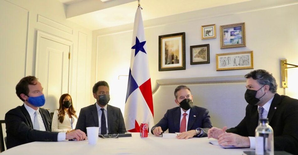 Cortizo se reúne con ejecutivos de fondos de inversiones de Nueva York