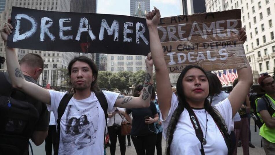 Trump elimina el plan de protección para los 'dreamers', los inmigrantes que llegaron ilegalmente a Estados Unidos cuando eran niños
