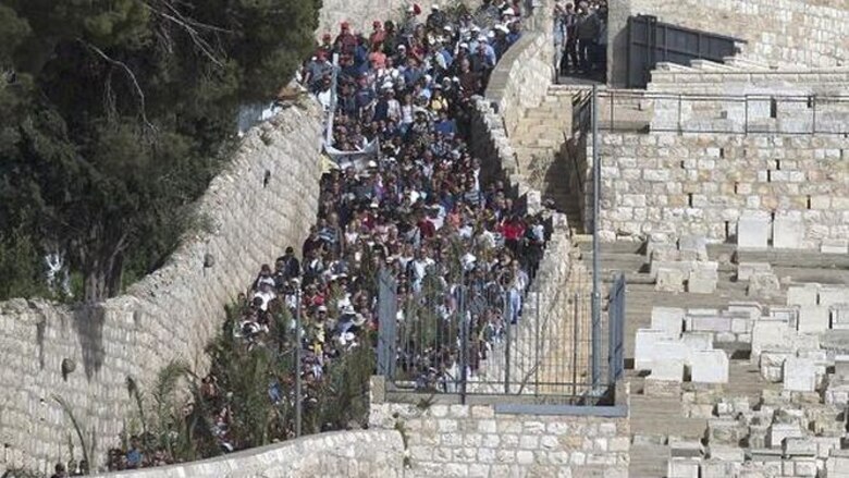Miles de personas conmemoran en Jerusalén el Domingo de Ramos