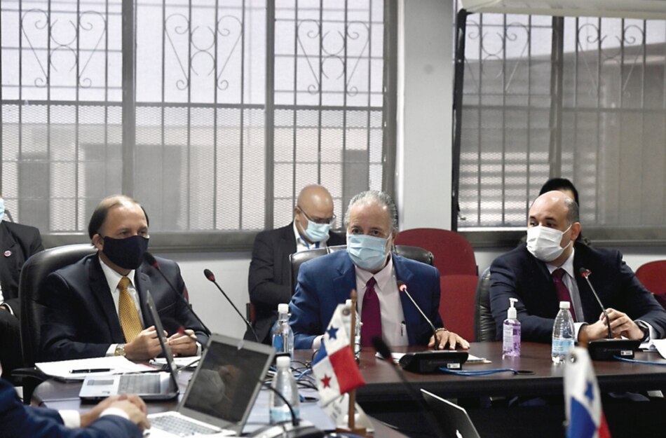 Ejecutivo y diputados piden opinión al Tribunal Electoral sobre corregimientos