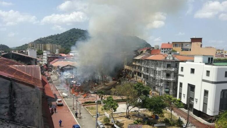 Se incendian tres caserones cercanos a la Plaza Herrera, San Felipe
