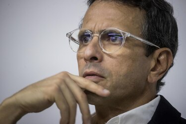 Capriles retira su candidatura dos semanas antes de las primarias opositoras en Venezuela
