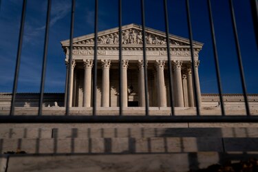 Corte Suprema de Estados Unidos mantiene reconocimiento parental a las parejas del mismo sexo
