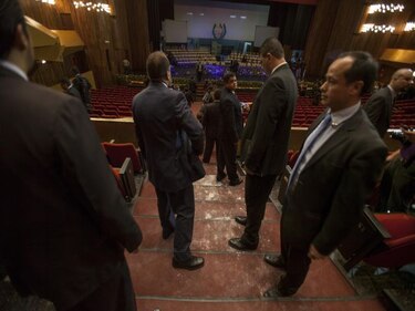 Cuatro detenidos y vicepresidenta hospitalizada tras informe de gestión