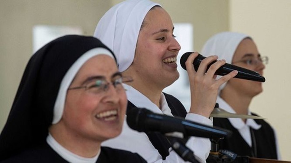 Siervas, las religiosas roqueras que harán bailar al papa en Panamá