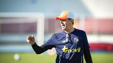 Gary Stempel dirigirá amistoso contra EU