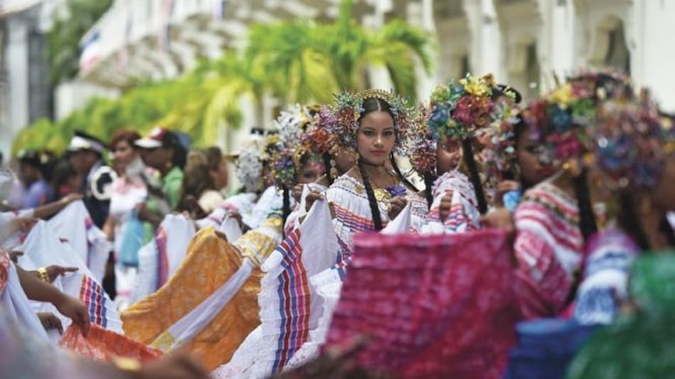 El país se vistió de gala para celebrar 114 años de República