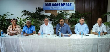 Sigue controversia por presencia de jefes de las FARC en Colombia
