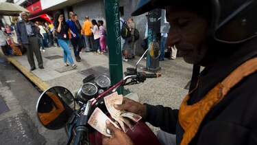 Venezuela saca de circulación billete de mayor denominación
