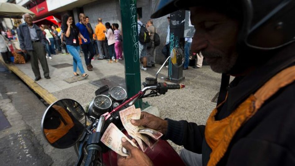 Venezuela saca de circulación billete de mayor denominación