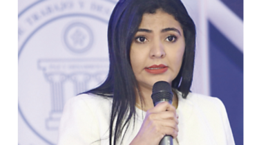 Asamblea Nacional cita a la ministra de Trabajo