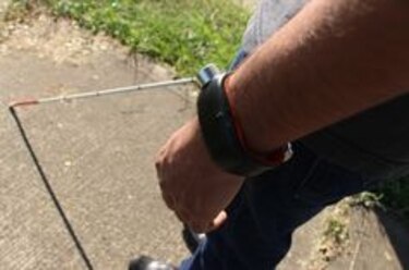 Sunu Band, una pulsera inteligente que guía los pasos de personas no videntes