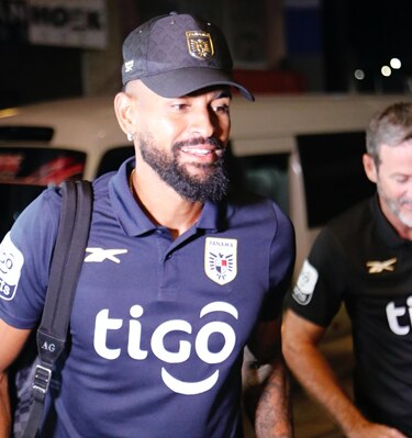 Selección de Panamá llega a Surinam para debutar en la ronda final de las eliminatorias de Concacaf