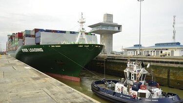 Canal de Panamá ofrece un cupo adicional para tránsito de neopanamax