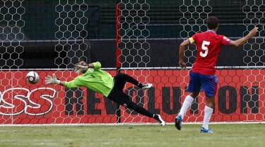 Costa Rica abre Copa Centroamericana superando 3-0 a Nicaragua