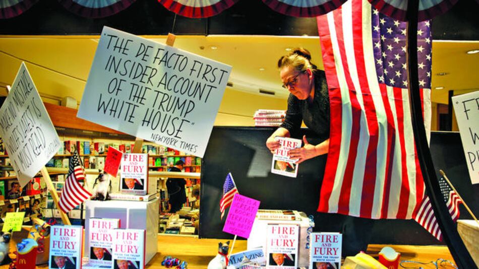Libros contra Trump se toman las librerías