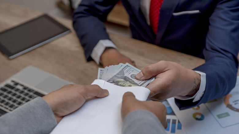 ¿Tendemos naturalmente los seres humanos a la corrupción? Lo que dice la neurociencia