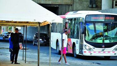 Posponen acto para compra de 70 Metro Bus