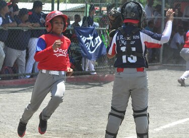 Tres equipos muestran su poder en el inicio del nacional infantil
