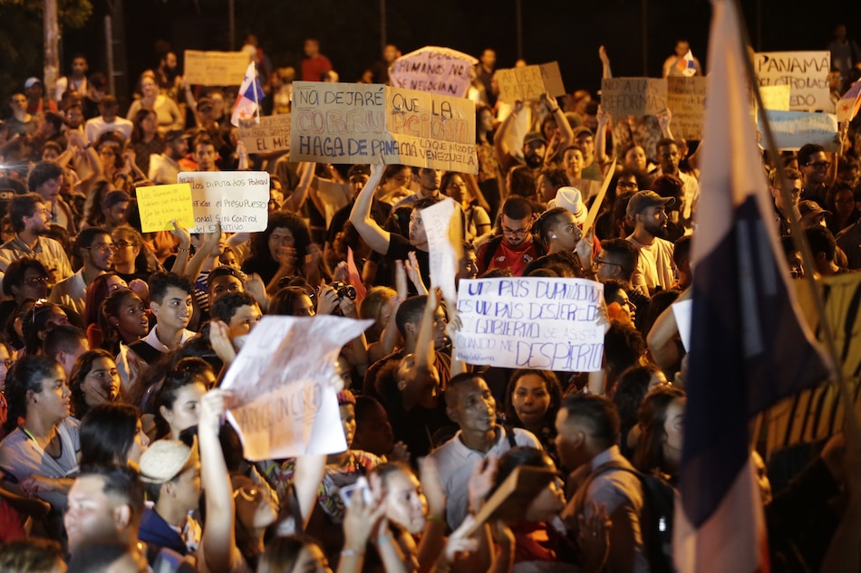 Democracias en riesgo: más desconfianza y desigualdad