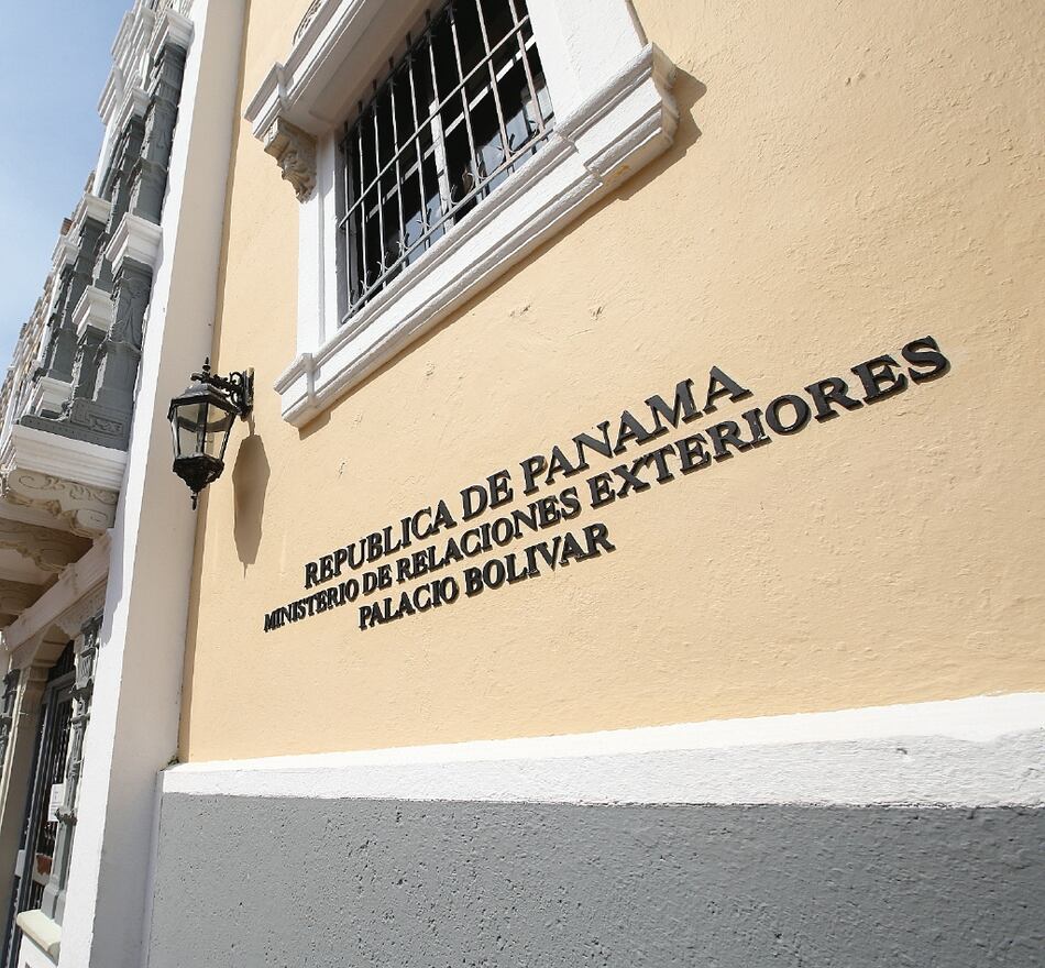 ¿Experiencia diplomática o política? Menos del 10% de los embajadores de Panamá son de carrera