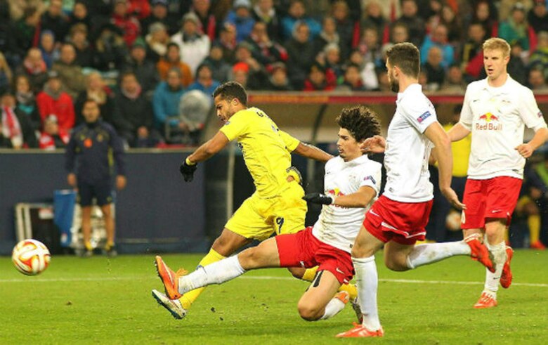 Sevilla y Villarreal sellan su pase a octavos; Guarín, el héroe del Inter