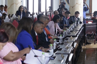 Empresa municipal impulsada por Mayer Mizrachi: ¿opacidad o modernización?