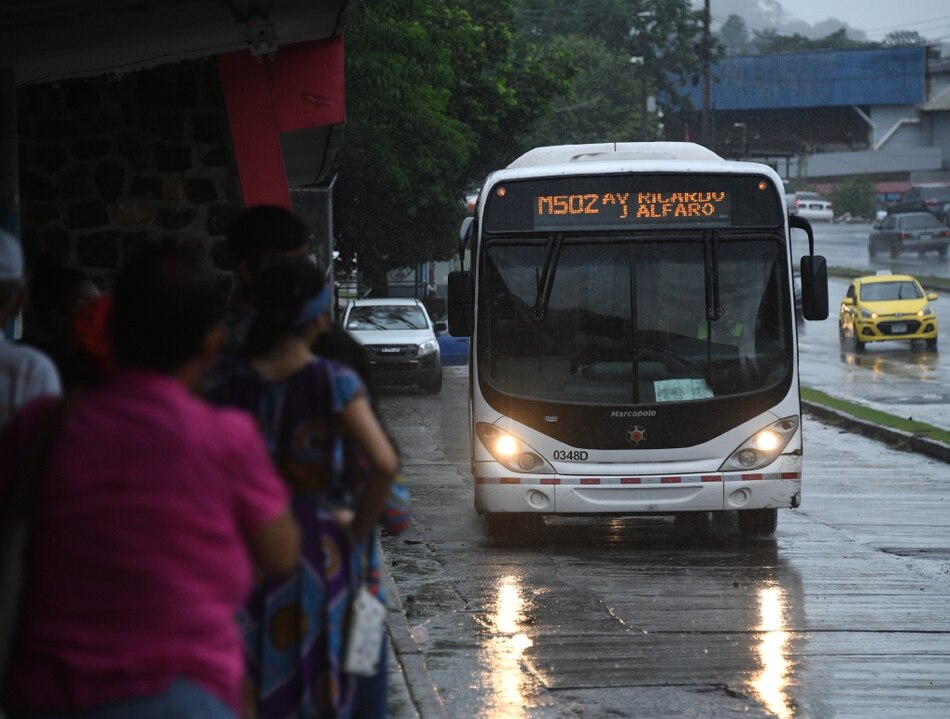 Mi Bus pasa 25 rutas troncales a complementarias, ante la crisis del combustible y la falta de piezas