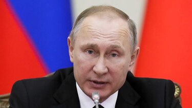 Vladimir Putin dice que Rusia no expulsará a diplomáticos de Estados Unidos