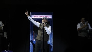 Juan Luis Guerra complace con su nuevo y viejo repertorio