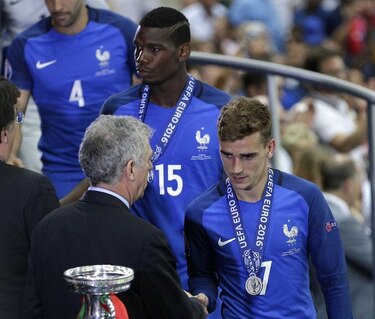 Portugal vence 1-0 a Francia y conquista la Eurocopa