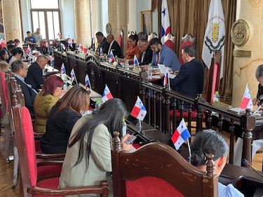 Denuncias de coimas y represalias: tensión entre Parque Lefevre y la Alcaldía de Panamá sacude el festivo